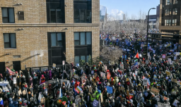 Otro tiroteo letal en Minneapolis: Agentes federales disparan y matan a un hombre en pleno operativo migratorio